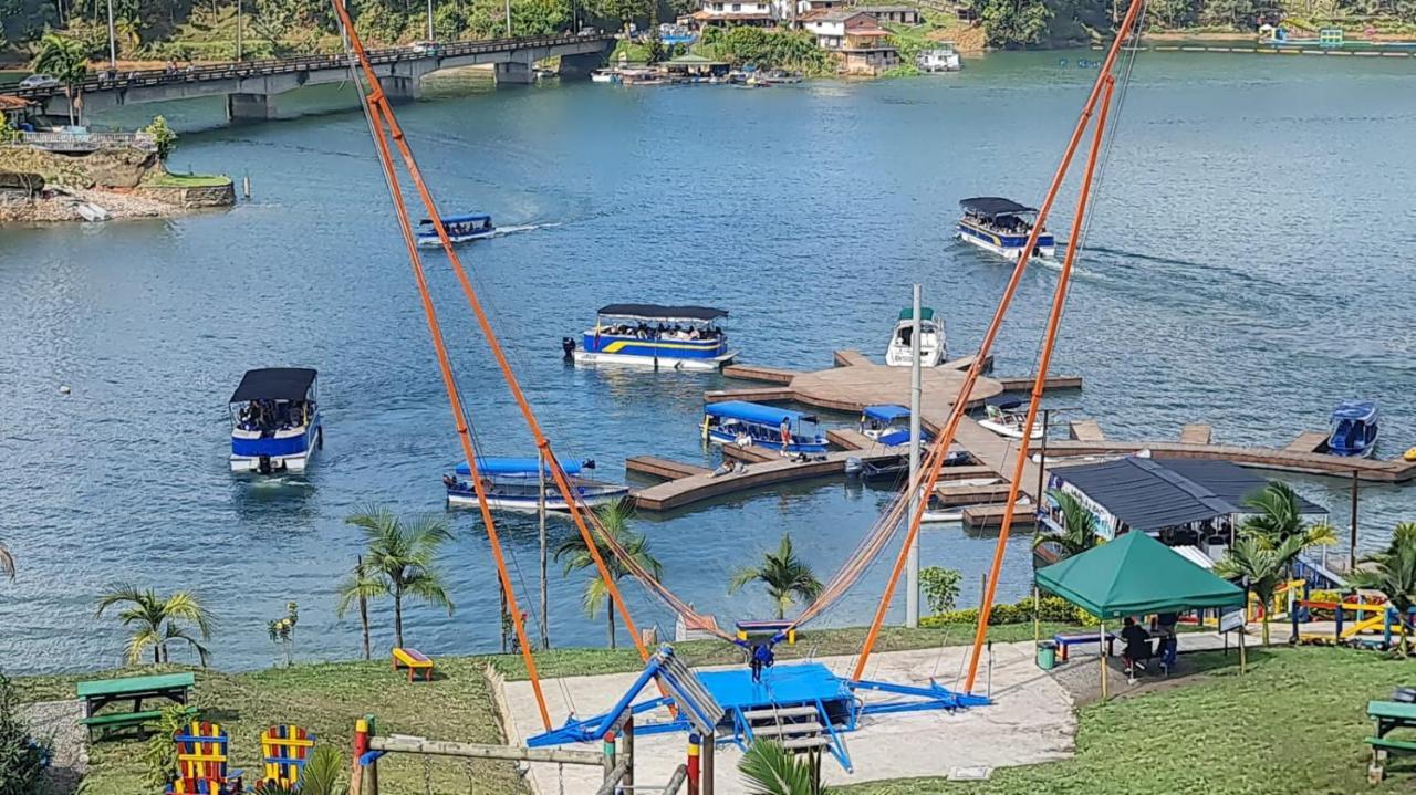 Hotel Aguas Abiertas Guatapé Buitenkant foto