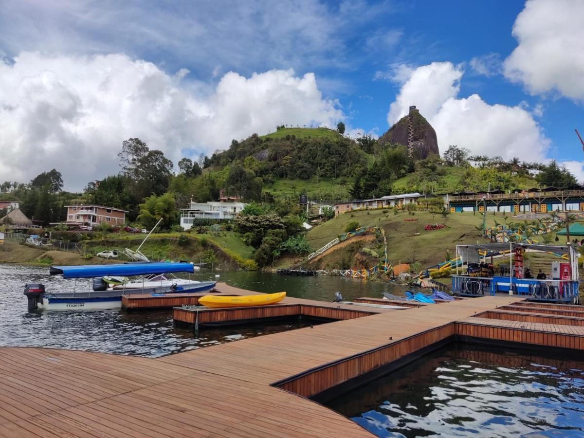 Hotel Aguas Abiertas Guatapé Buitenkant foto