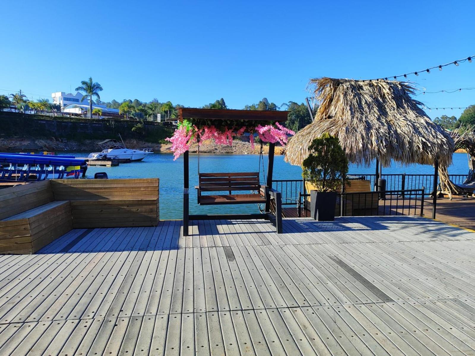 Hotel Aguas Abiertas Guatapé Buitenkant foto